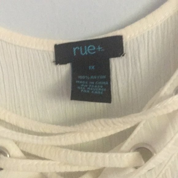 White String Tie Dye Tank Top | Rue21+ Size: 1X - Picture 2 of 7